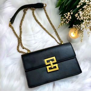 Eclipse (Black) Luxe Handbag with Gold Hardware NWT